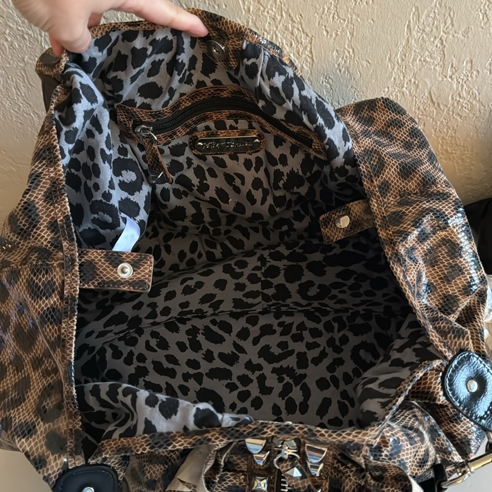 Classic Betsey Johnson Tobo Ruffle Leopard bag - Picture 6 of 10